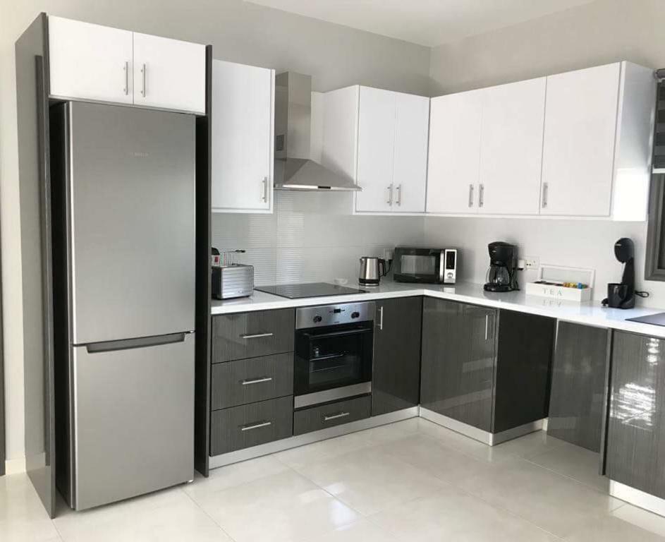 Mare Monte Seaview Boutique Apartment Paphos Exterior photo